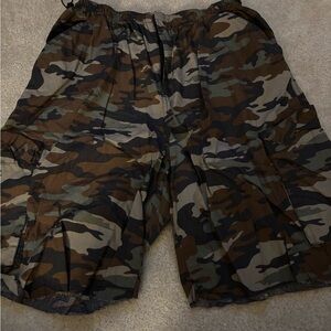 UNISEX Camouflage Cargo Shorts